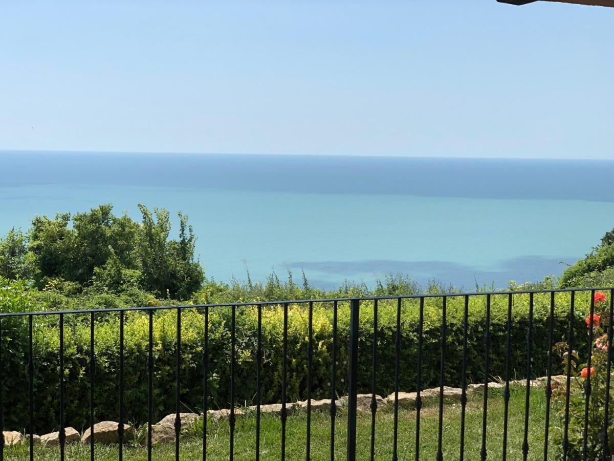 Luxury Family Apartment Kaliakria Топола Екстер'єр фото